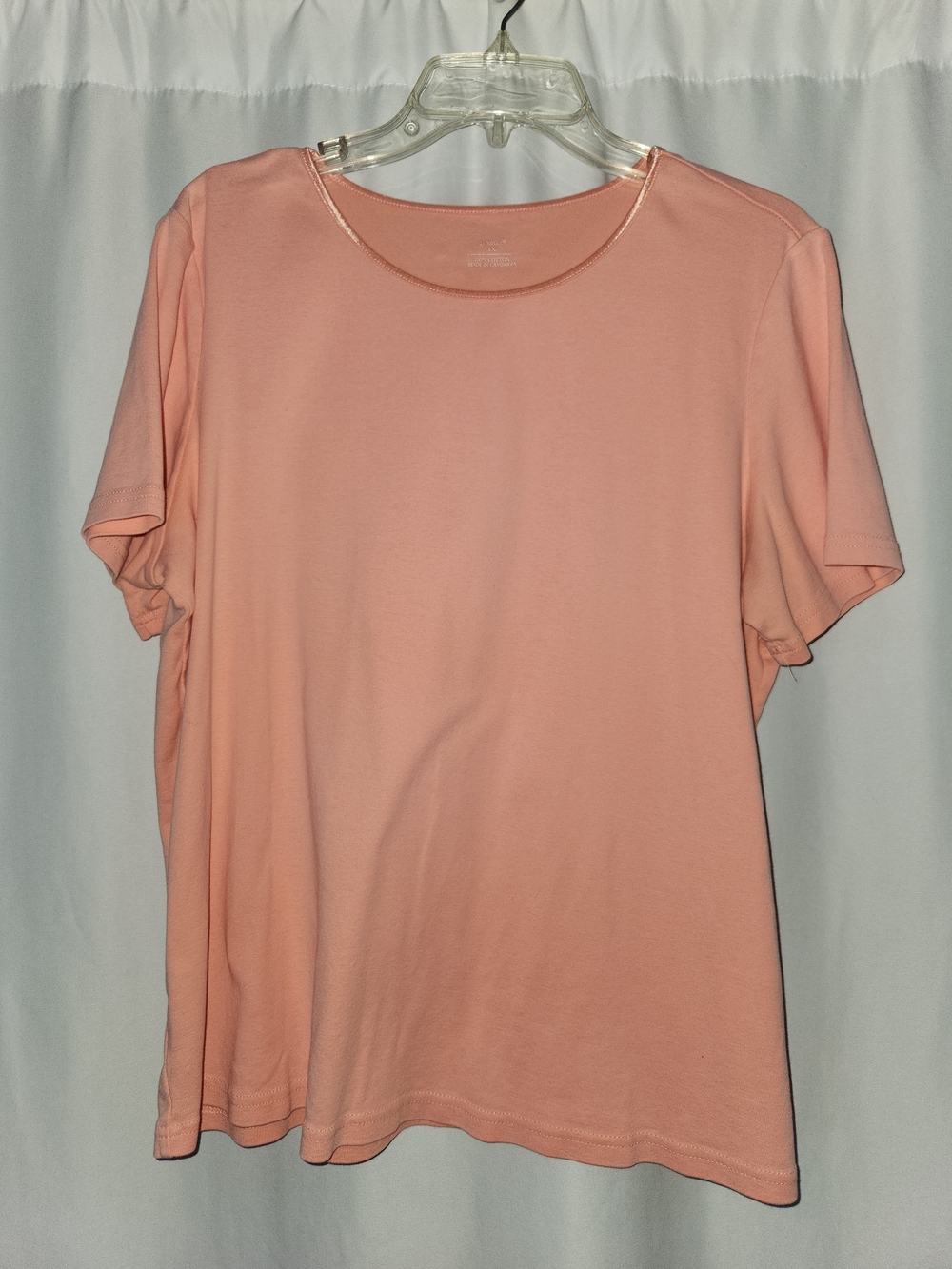 Short Sleeve Crewneck Tee #versatile #staple #minimalist #timeless #relaxed